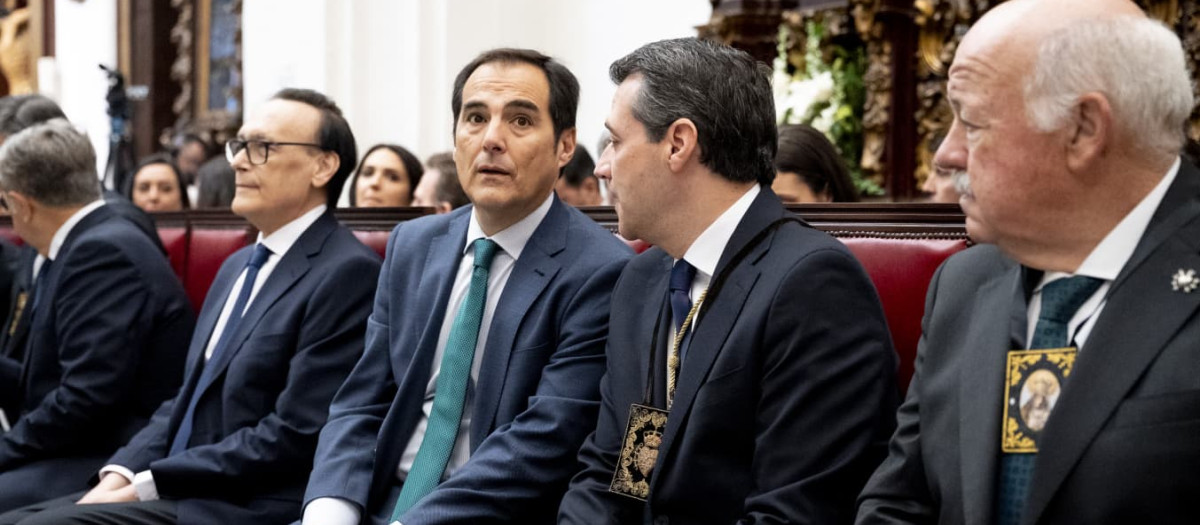 Nieto comparte impresiones con el alcalde de Córdoba, José María Bellido
