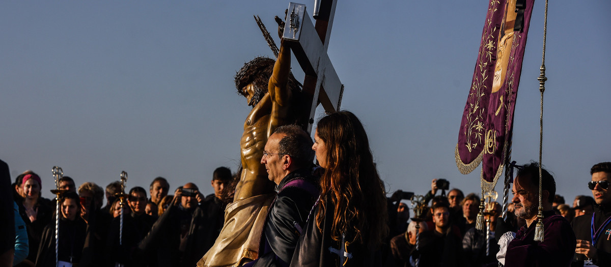 Imagen de una procesión de la Semana Santa Marinera de Valencia