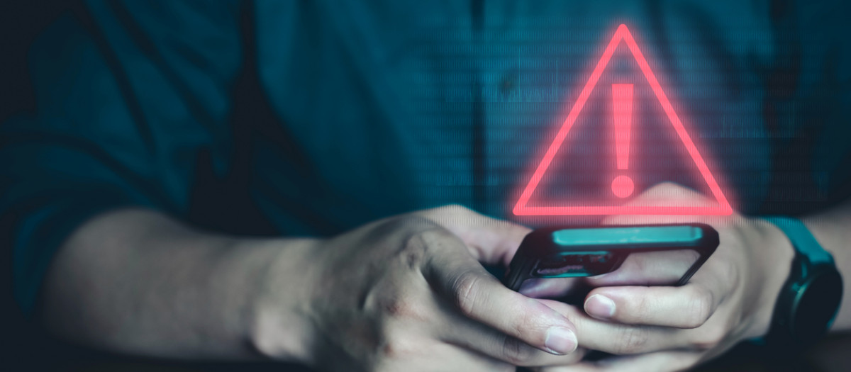 Señal de alerta en un teléfono móvil