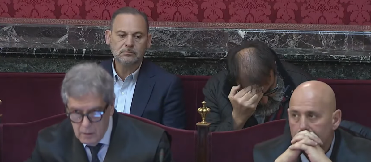 El exministro José Luis Ábalos junto a Koldo García en el juicio