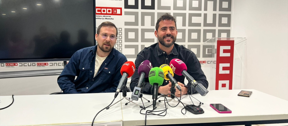 El secretario de Empleo, Formación y Migraciones de CCOO Castilla-La Mancha, Juan Carlos del Puerto, en una comparecencia junto al secretario general de CCOO Guadalajara, Javier Morales.

EUROPA  PRESS
07/4/2026