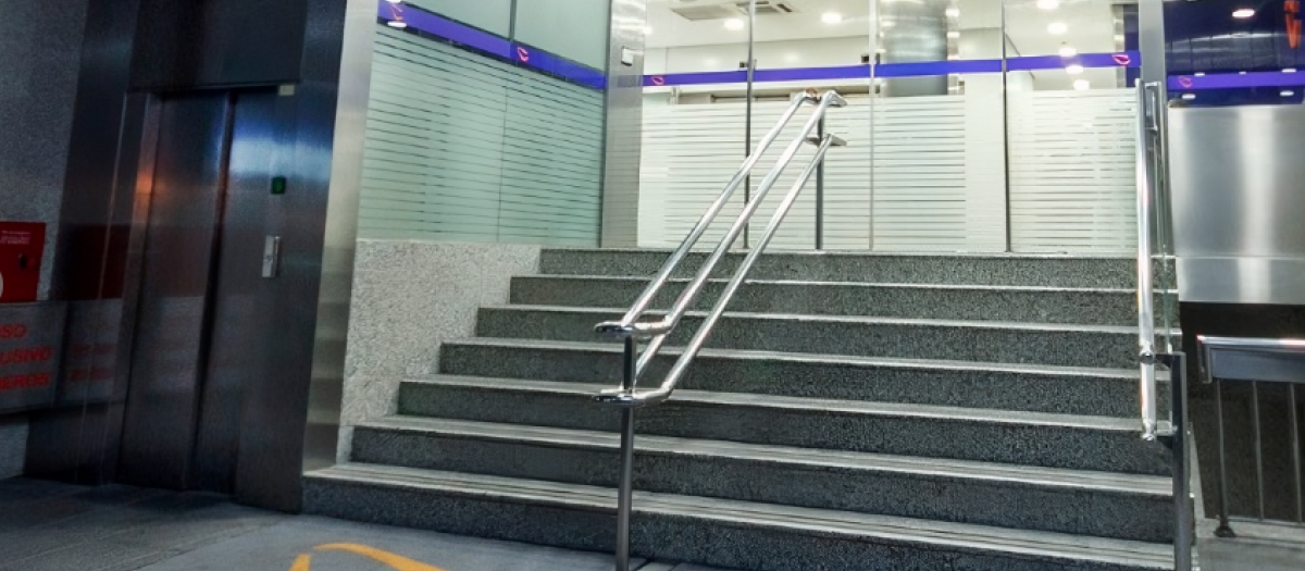 Entrada de la clínica Ercilla de Mutualia