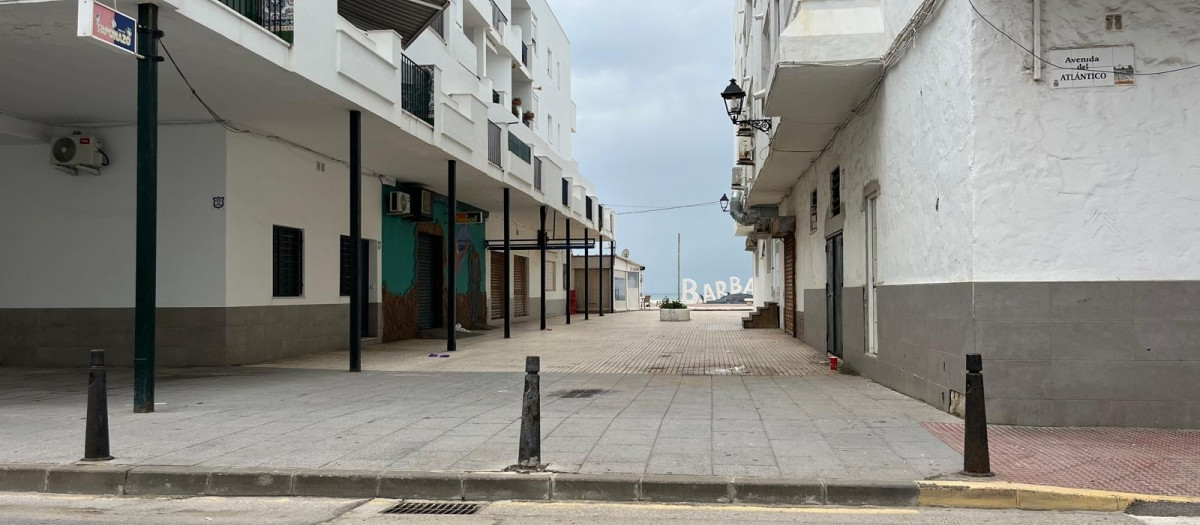 Imagen de la zona donde se ubica el local nocturno donde ocurrieron los hechos en Barbate (Cádiz).

EUROPA PRESS
11/4/2026