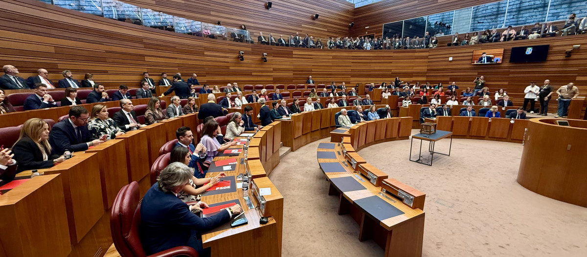 Las nuevas Cortes de Castilla y León, en la sesión constitutiva de este 14 de abril