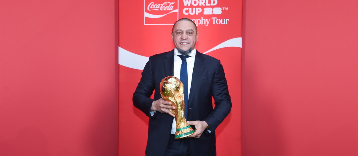 Roberto Carlos, durante el evento de presentación del trofeo original de la Copa Mundial de la FIFA 2026