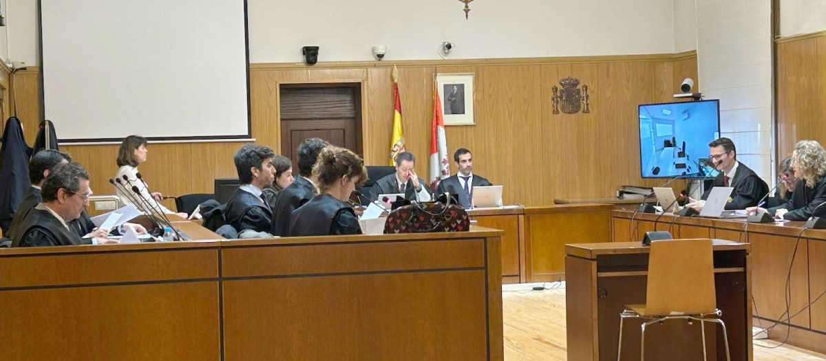La Audiencia de Valladolid en una nueva sesión del 'caso ataúdes'
