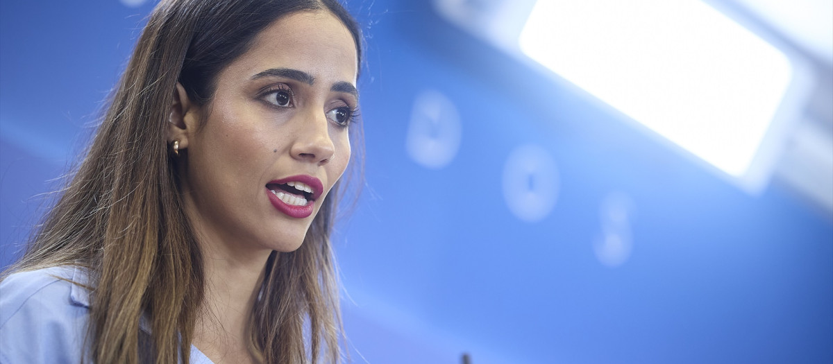 (Foto de ARCHIVO)
La diputada de Sumar Tesh Sidi durante una rueda de prensa, en el Congreso de los Diputados, a 24 de marzo de 2026, en Madrid (España).