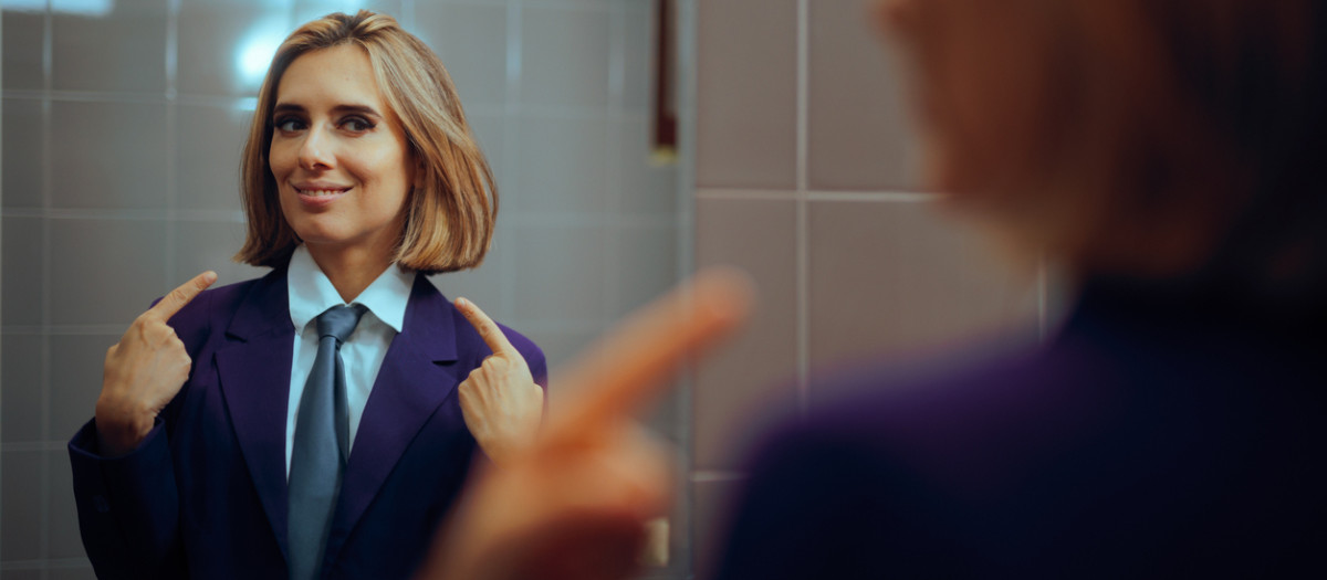 La mente le da más importancia a tu propia voz que a tus pensamientos automáticos