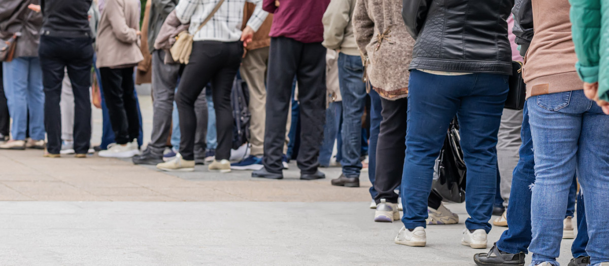 Extranjería, SEPE, Seguridad Social, Correos... los servicios están colapsados