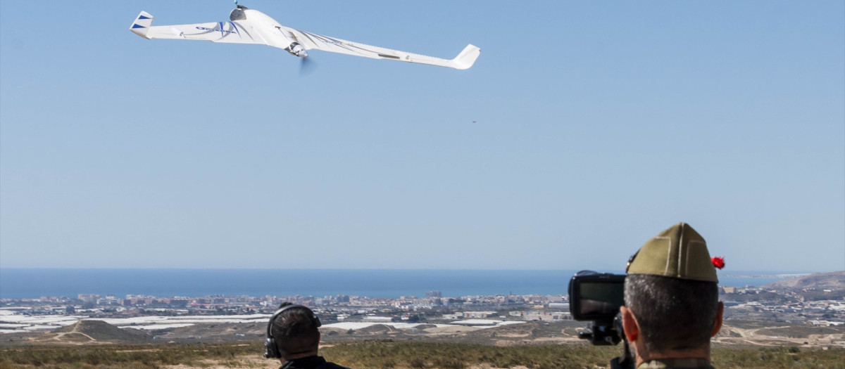 Unidades del Centro de Fuerza Futura del Ejército de Tierra realizan una demostración de empleo de sistemas de drones y anti-drones