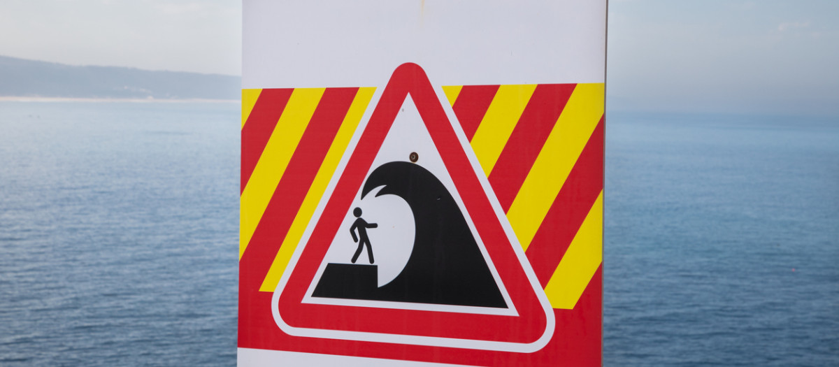 Señal que avisa del riesgo de tsunami