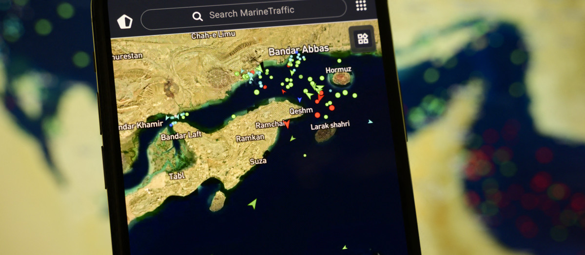 Ilustración del tráfico pasando por Ormuz
