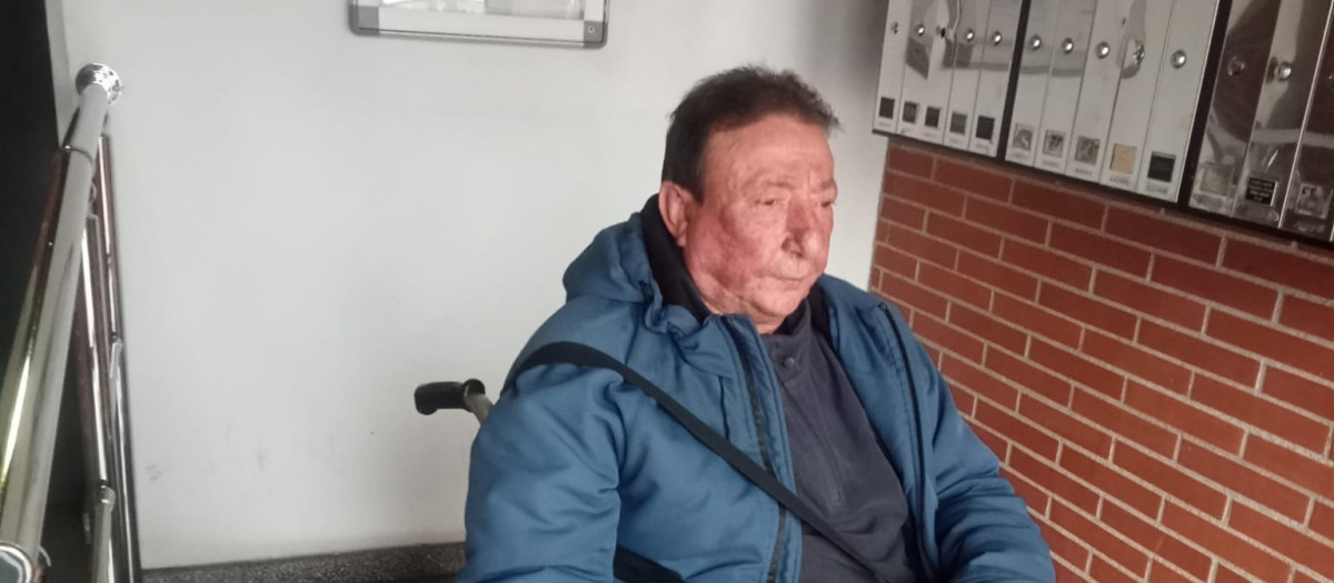 Pepe, en su silla de ruedas