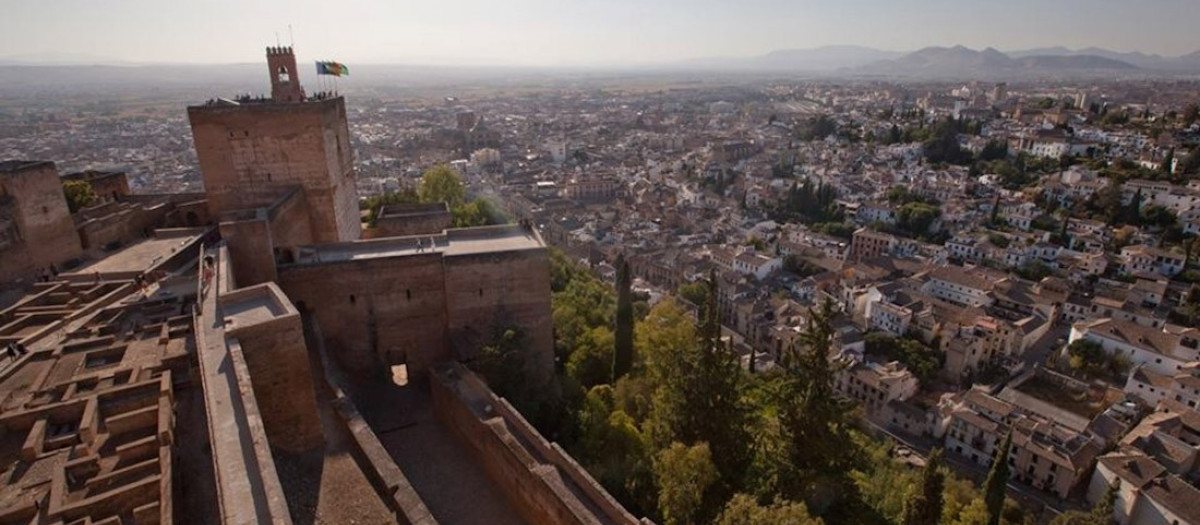 Vistas desde la Alcazaba a la ciudad de Granada