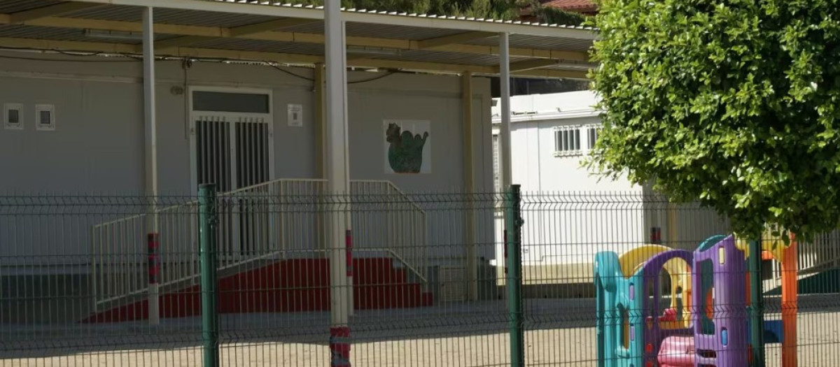 Barracones en un colegio de Cataluña