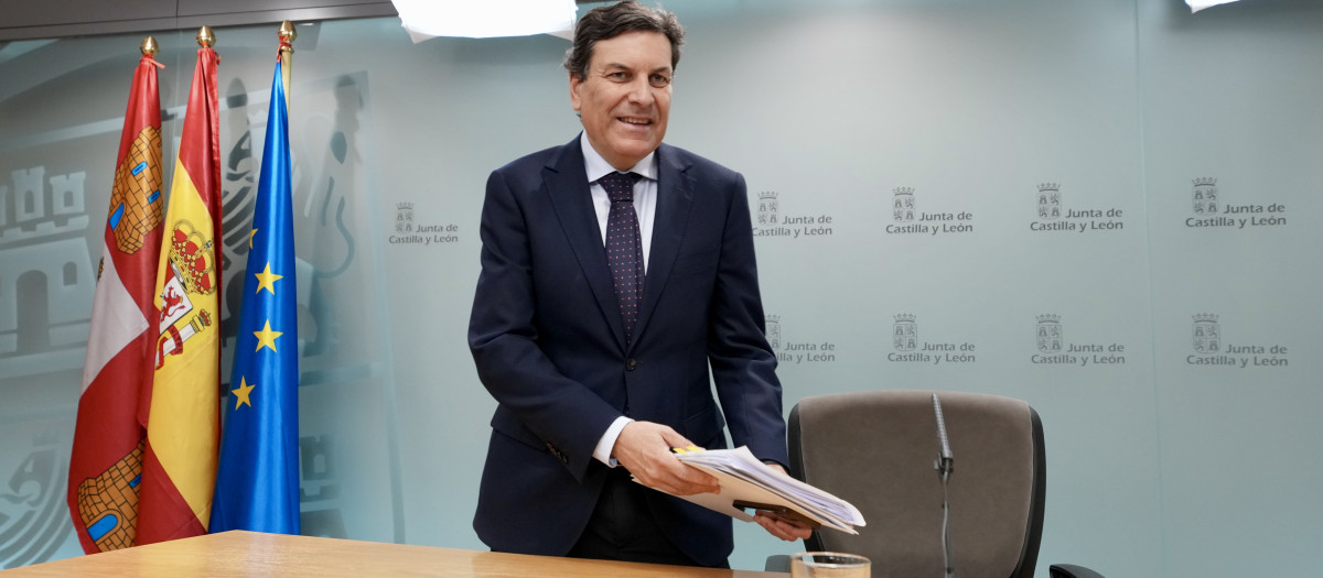 El consejero de Economía y Hacienda y portavoz, Carlos Fernández Carriedo, este miércoles