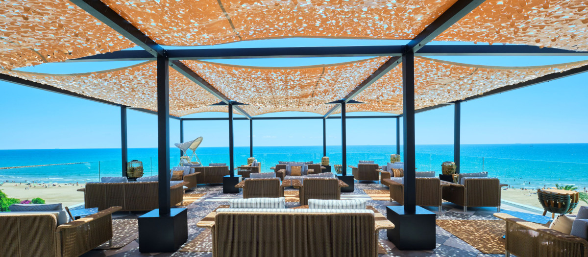 imagen de la terraza de ESTIMAR Marina Farnals