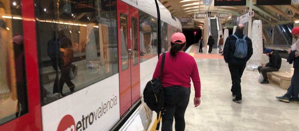 Imagen de una unidad de Metrovalencia