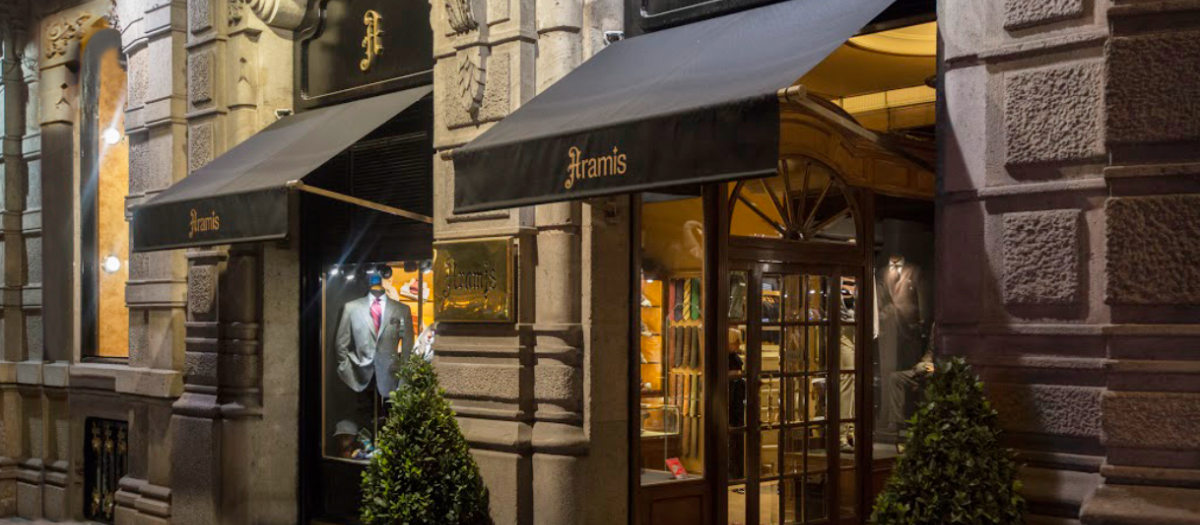 La entrada de la sastrería Aramis, en la Rambla de Cataluña, en Barcelona