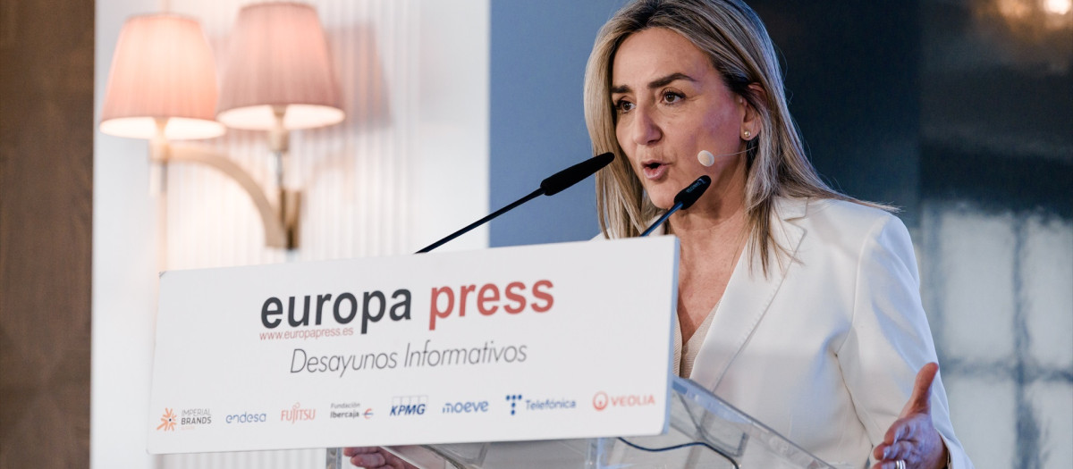 La ministra de Educación, Formación Profesional y Deportes, Milagros Tolón, participa en un desayuno organizado por Europa Press