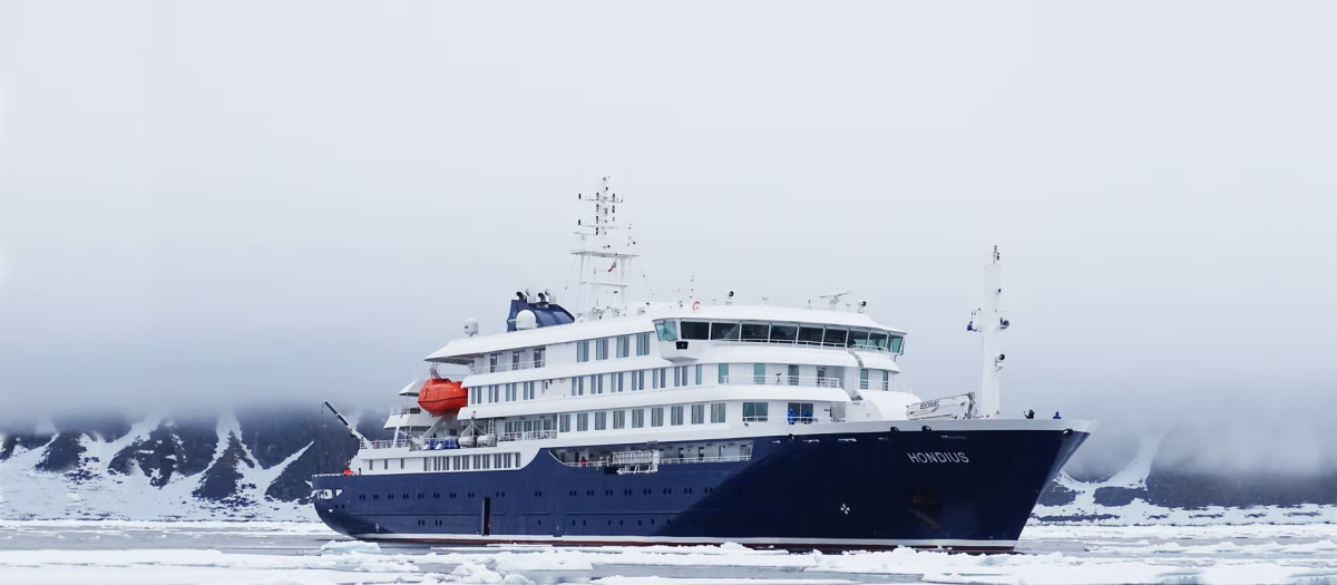 Crucero de lujo MV Hondius en la Antártida