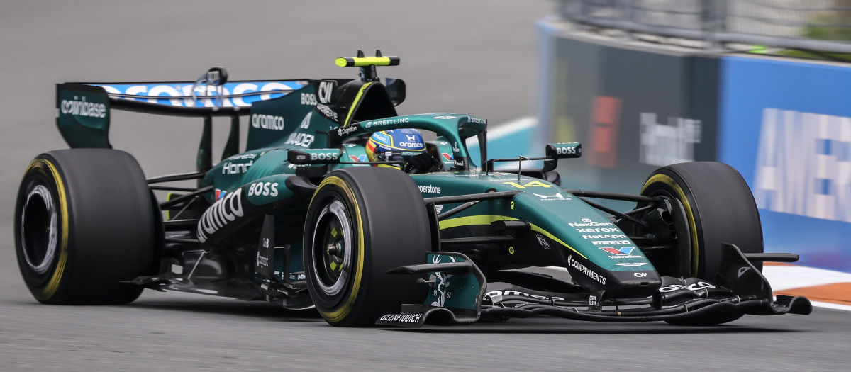 MIAMI GARDENS (United States), 03/05/2026.- Aston Martin driver Fernando Alonso of Spain competes in the Formula 1 Miami Grand Prix at the Miami International Autodrome in Miami Gardens, Florida, USA, 03 May 2026. (Fórmula Uno, España) EFE/EPA/CRISTOBAL HERRERA-ULASHKEVICH