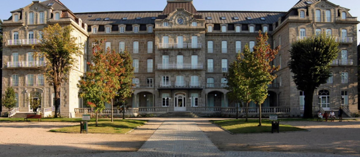 Se vende piso dentro de uno de los balnearios más famosos de Galicia