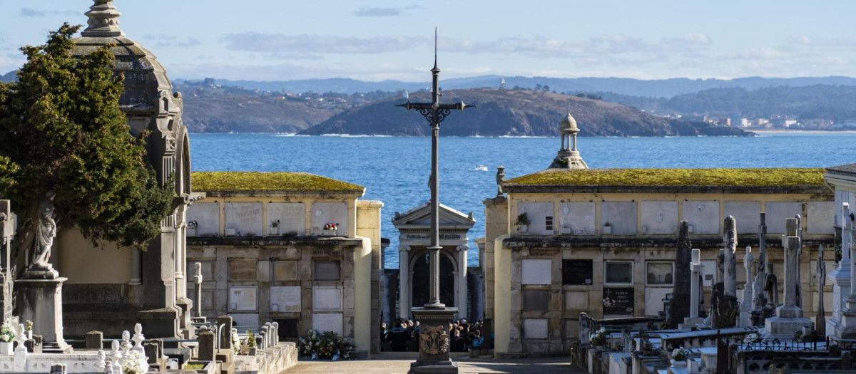 Cementerio de San Amaro (La Coruña)