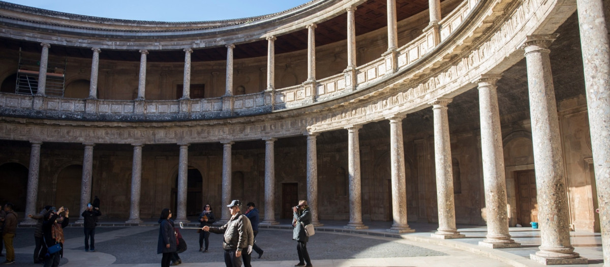 (Foto de ARCHIVO)
Palacio de Carlos V.

REMITIDA / HANDOUT por JUNTA DE ANDALUCÍA
Fotografía remitida a medios de comunicación exclusivamente para ilustrar la noticia a la que hace referencia la imagen, y citando la procedencia de la imagen en la firma
09/2/2026