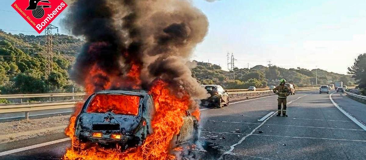 Imagen del accidente registrado este lunes en Villajoyosa