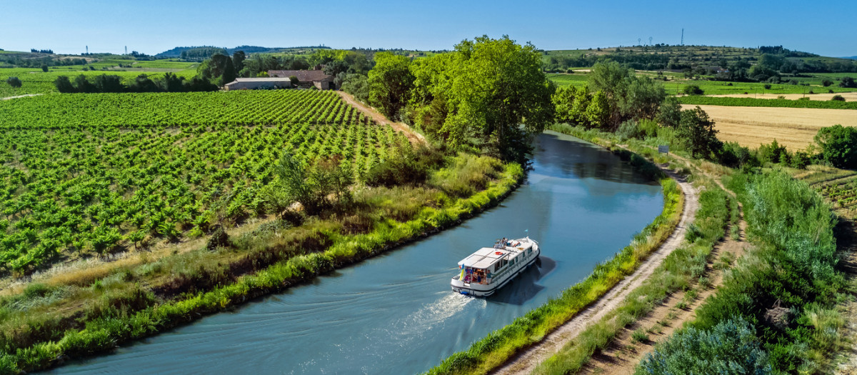 Crucero por el Canal du Midi en un pequeño barco familiar