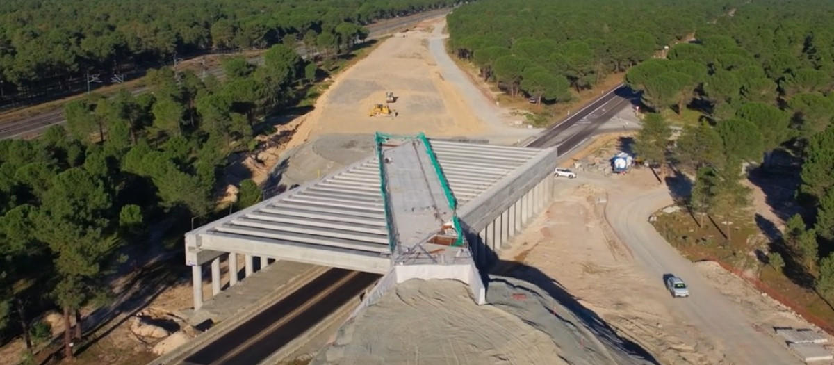 Obras de Adif en el baipás de Olmedo (Valladolid) para unir por alta velocidad transversalmente  la mitad norte de España