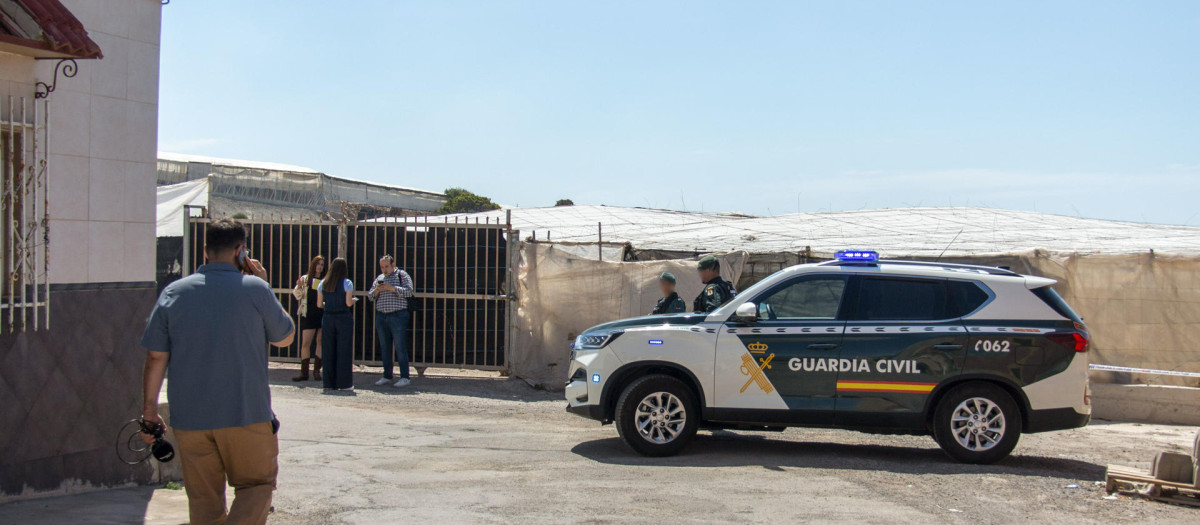 Lugar donde se produjo el tiroteo provocado por el parricida de El Ejido (Almería)