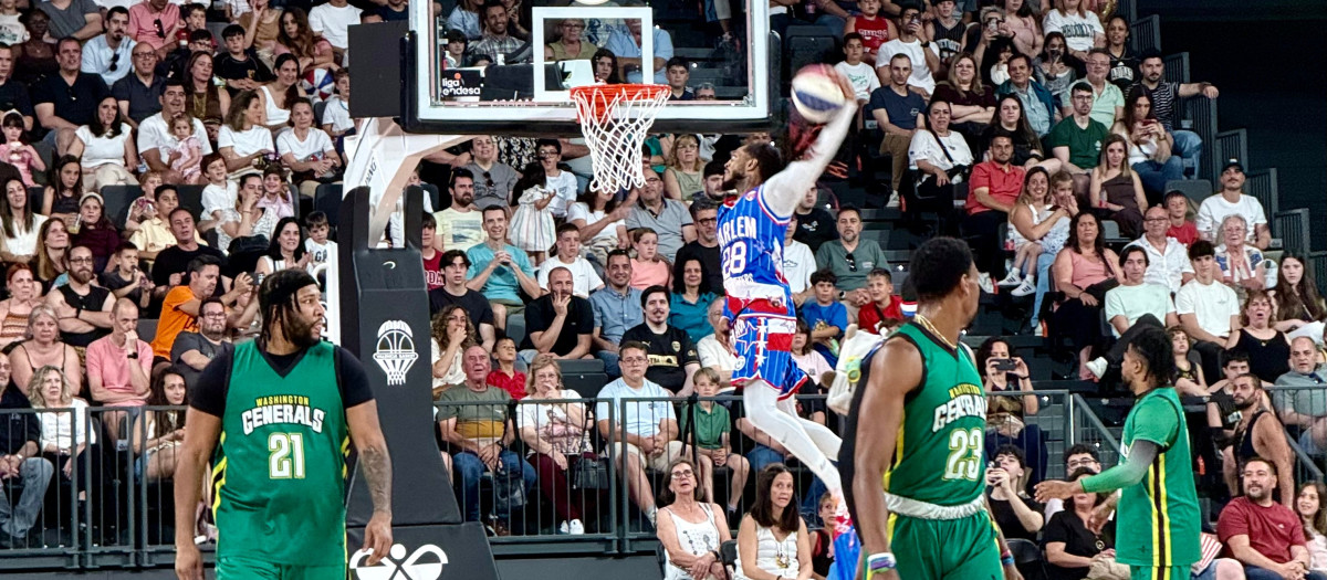 Imagen del espectáculo de los Harlem Globetrotters en el Roig Arena de Valencia.