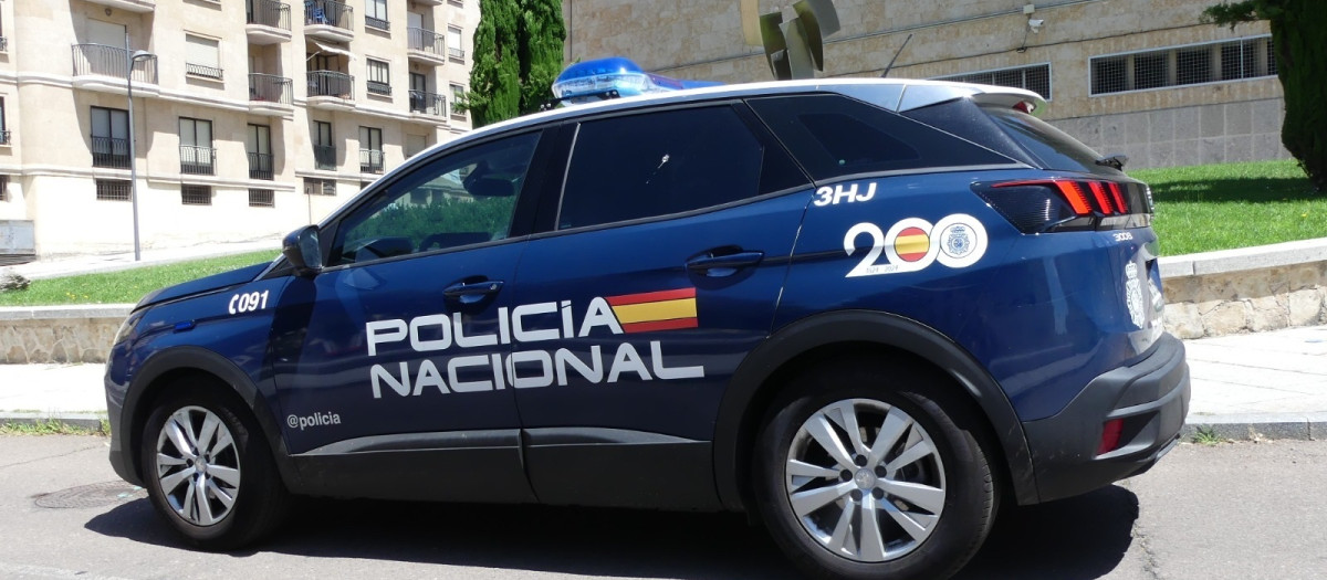 Vehículo de la Policía Nacional.

REMITIDA / HANDOUT por POLICÍA NACIONAL
Fotografía remitida a medios de comunicación exclusivamente para ilustrar la noticia a la que hace referencia la imagen, y citando la procedencia de la imagen en la firma
29/5/2026