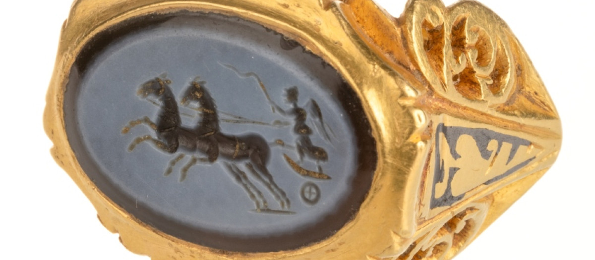 El anillo hallado