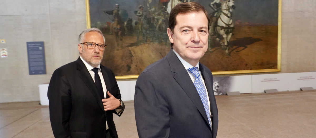 El presidente del Partido Popular de Castilla y León, Alfonso Fernández Mañueco, y el portavoz de Vox, Carlos Pollán, informan sobre el acuerdo de gobierno entre las dos formaciones políticas