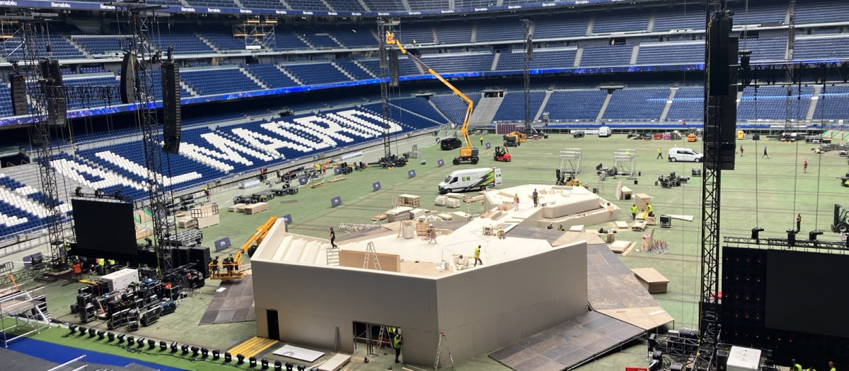 El escenario del Papa en el Bernabéu