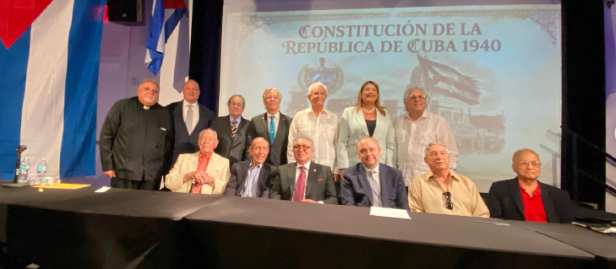 Exilio cubano reivindica la Constitución de 1940 para una transición democrática
