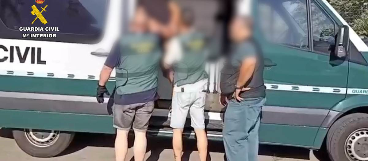 Agentes de la Guardia Civil participantes en la operación