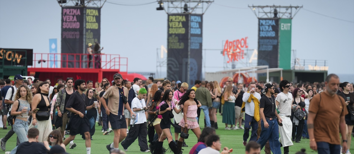 Decenas de personas durante el Primavera Sound Barcelona 2026