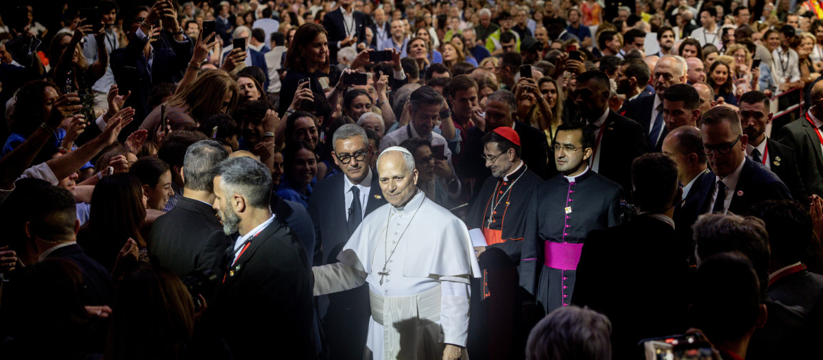 El Papa este domingo en el acto "Tejer redes" en el Movistar Arena