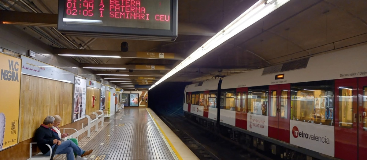 Imagen tomada en una de las estaciones de Metrovalencia