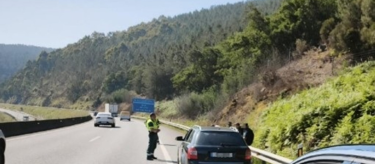 Imagen del vehículo interceptado

REMITIDA / HANDOUT por GUARDIA CIVIL
Fotografía remitida a medios de comunicación exclusivamente para ilustrar la noticia a la que hace referencia la imagen, y citando la procedencia de la imagen en la firma
08/6/2026