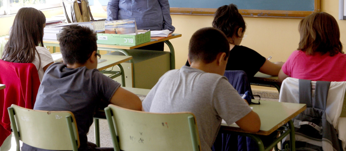 Un grupo de niños en aun aula zamorana, en una imagen de recurso