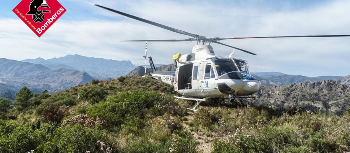 Helicóptero del Consorcio Provincial Bomberos de Alicante