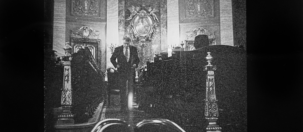 Felipe González negando ante la Sala Segunda del Tribunal Supremo el 23 de junio de 1998