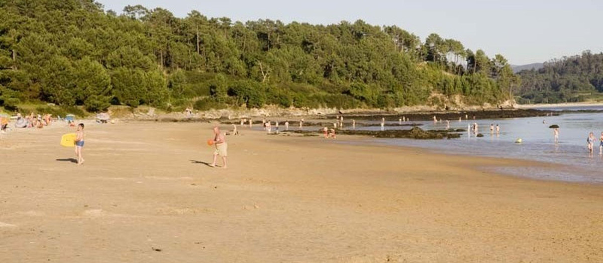 Mueren ahogados dos bañistas, una mujer y un hombre, en las playas de Outes y Ferrol, en La Coruña