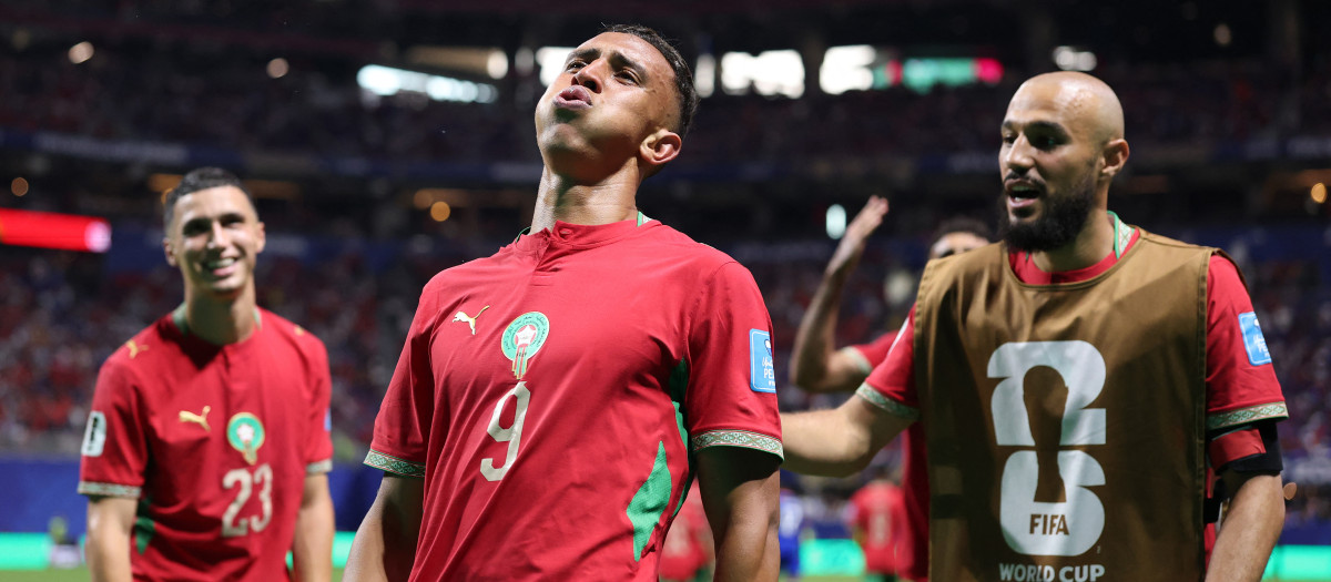 Soufiane Rahimi celebra el gol frente a Haití