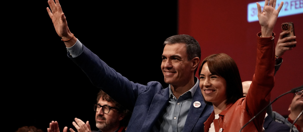 Diana Morant junto a Pedro Sánchez
